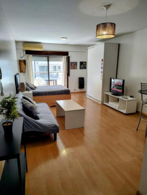 Monoambiente con piscina laundry y balcon en Palermo